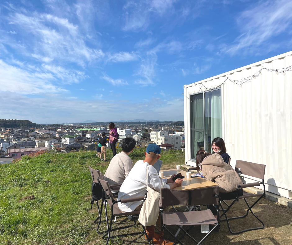 広いガーデンスペースで友人達とアウトドア