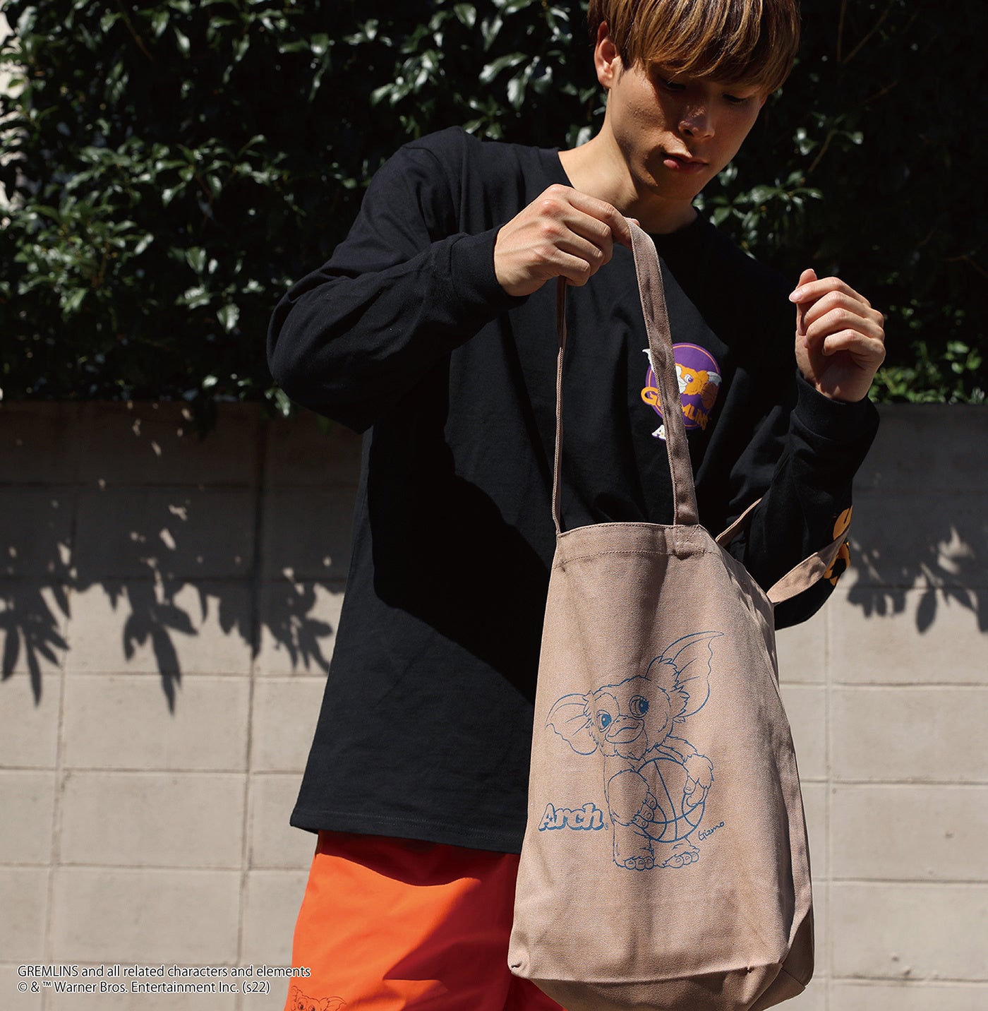 アーチ グレムリン　コラボ　ARCH GREMLINS 長袖Tシャツ　Lサイズ アーチ グレムリン　コラボ　ARCH GREMLINS 長袖Tシャツ　Lサイズ