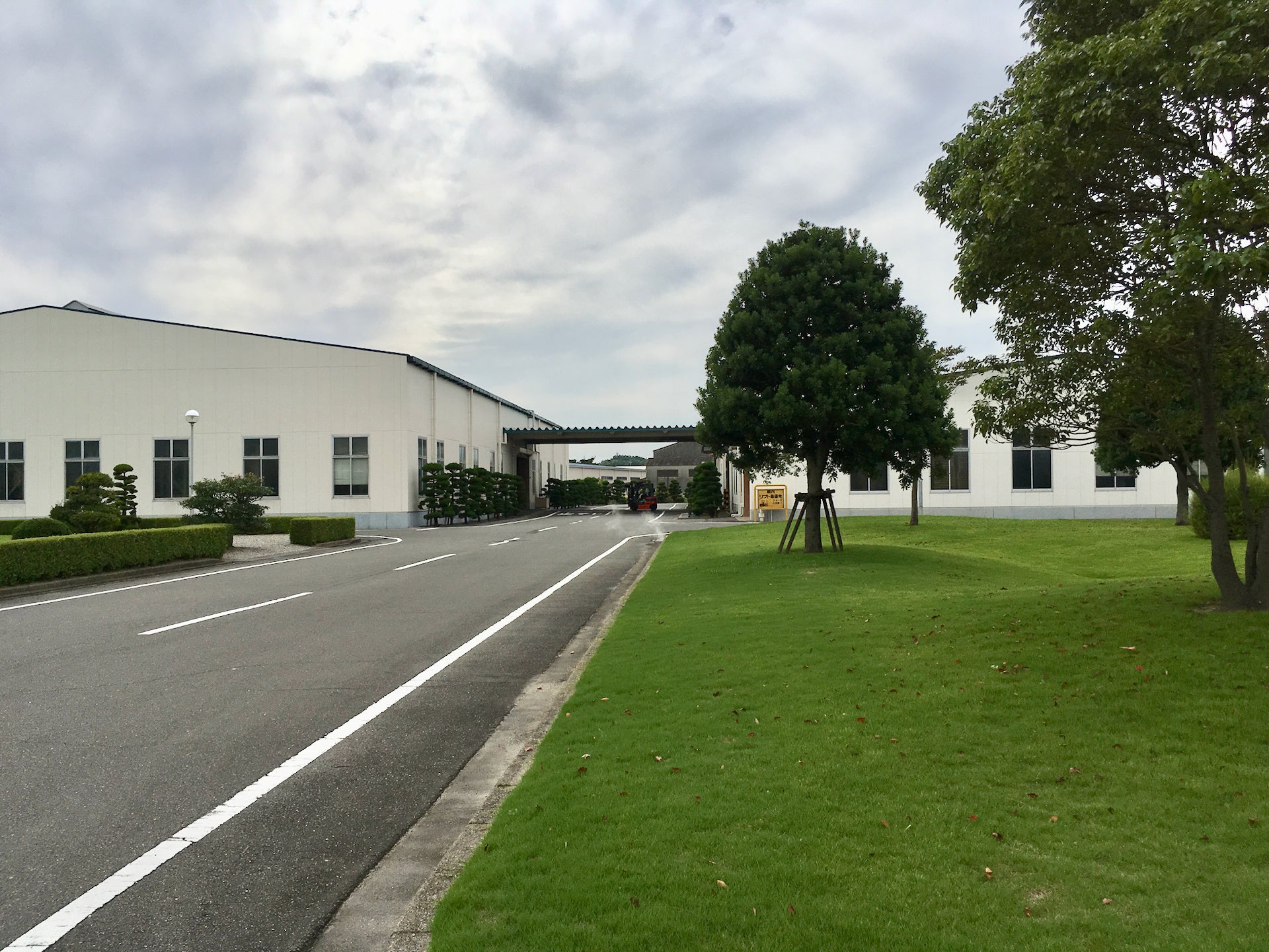 カリモク工場風景