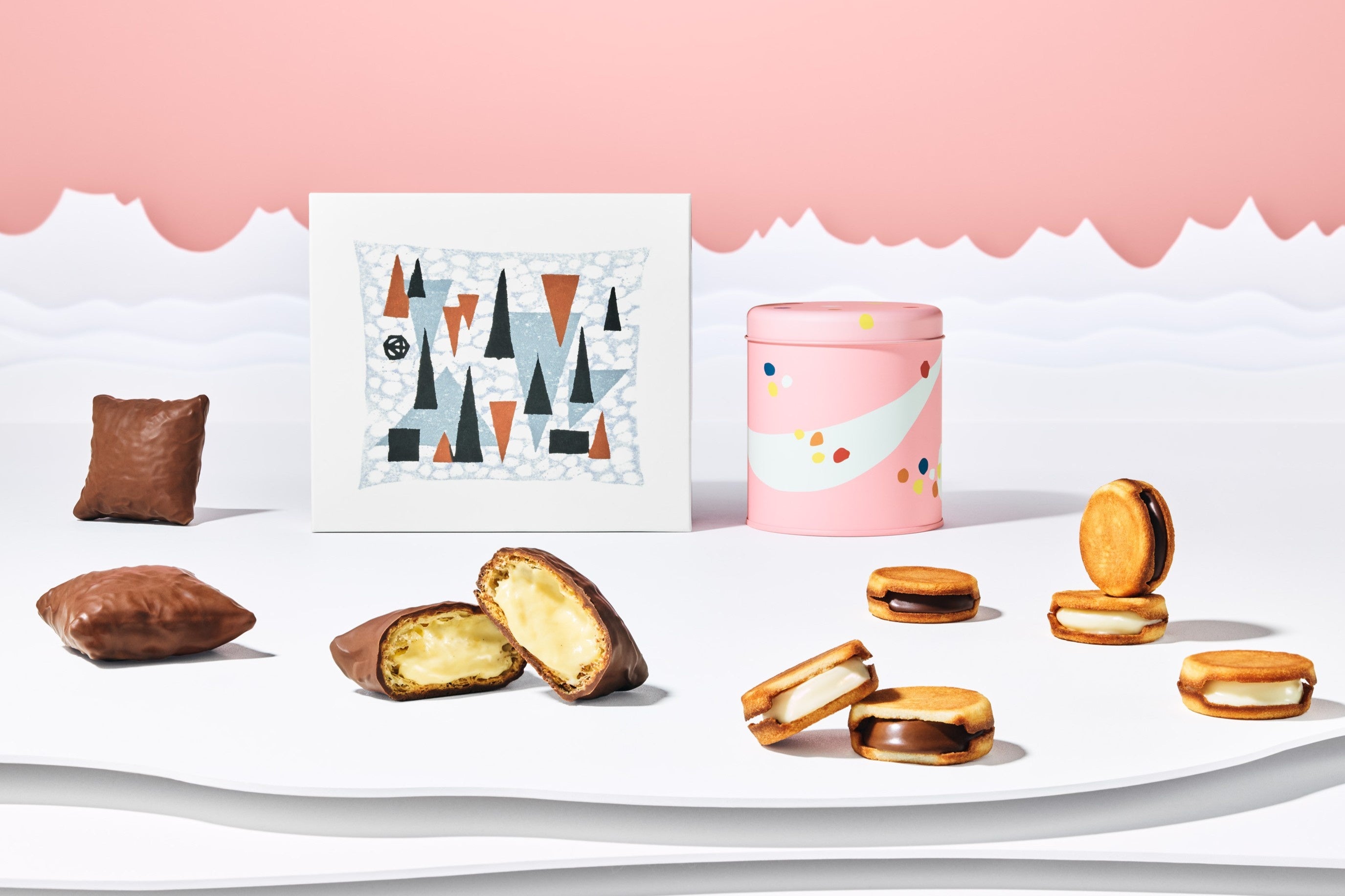 【バレンタイン新商品】北海道発・冬季限定スイーツ「SNOWS」冬の放牧牛乳を加えたカスタードがたっぷり チョコレートカスタードクリームパイ「雪まくら」新登場