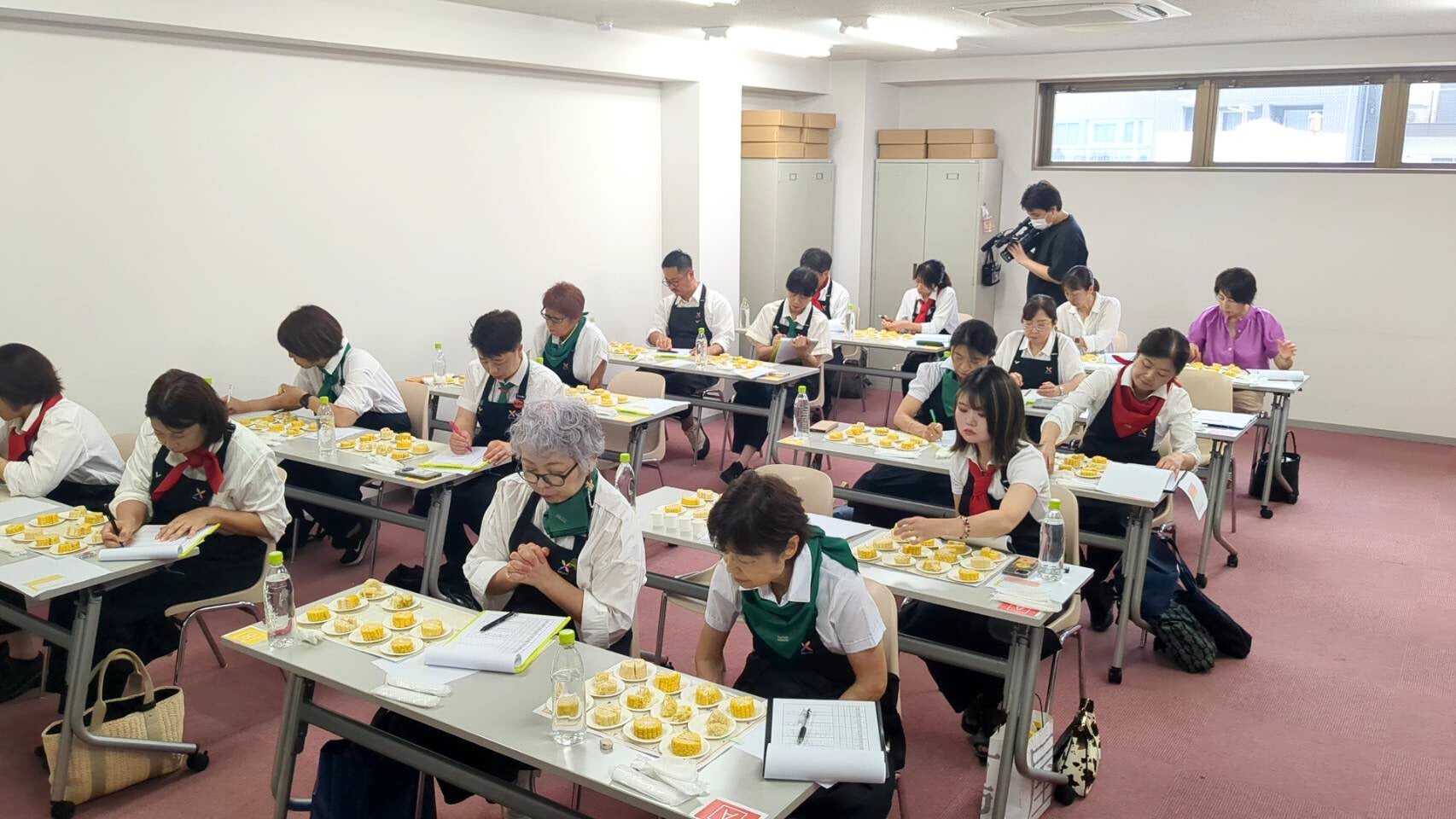 野菜ソムリエ30名が審査