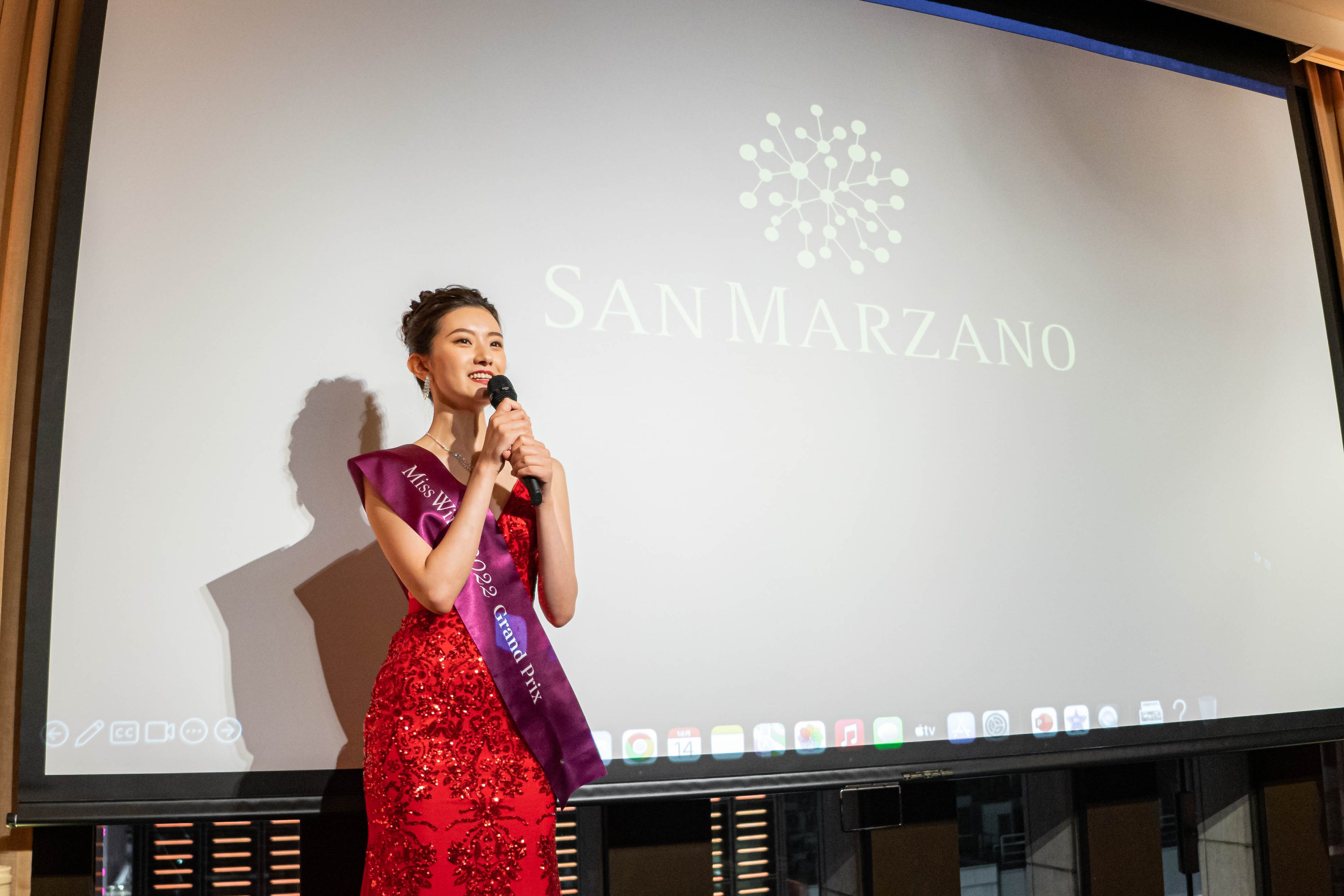 ミスワイン2022　山本かれん氏