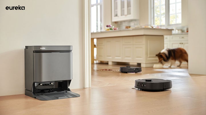 完全自動セルフクリーニング機能搭載、最大16,200Pa吸引力のフラッグ 完全自動セルフクリーニング機能搭載、最大16,200Pa吸引力のフラッグ