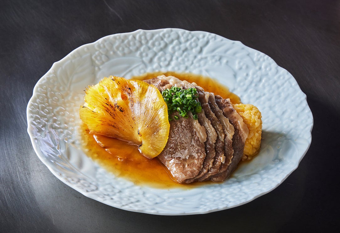 クリスマスメニュー限定、特別プレゼントのふかひれ牛丼