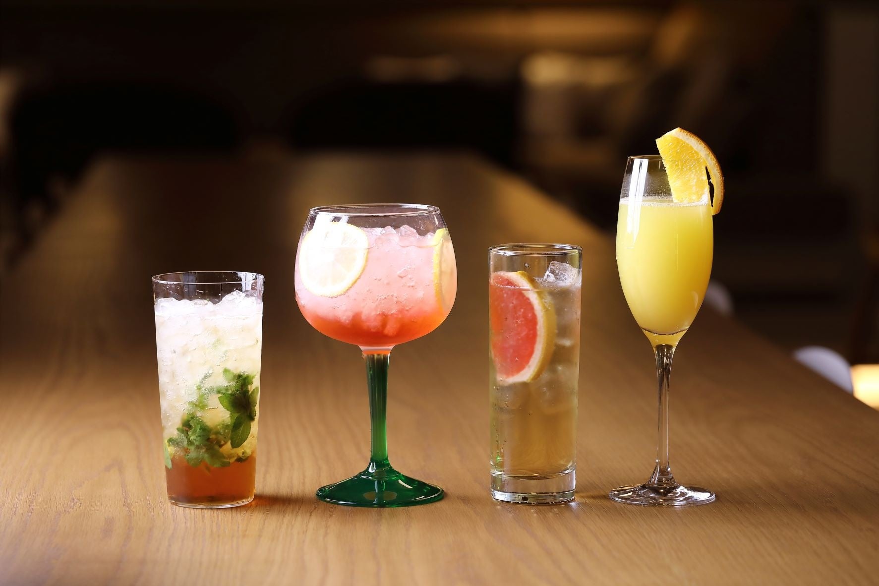 カクテルなどこだわりのドリンクを提供