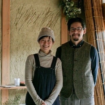 TOGO BOOKS nomadikオーナー夫妻