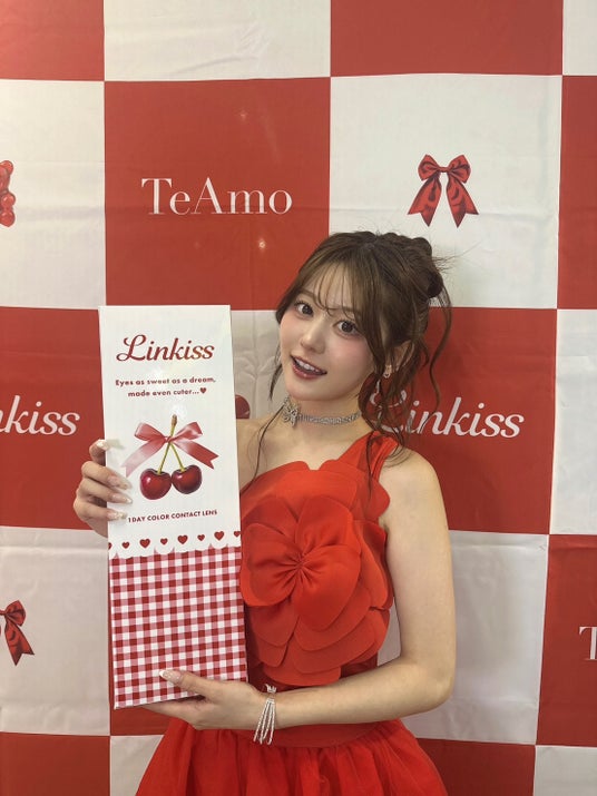 りんかプロデュースカラコン「Linkiss」マンスリー発売記念イベントを開催! りんかプロデュースカラコン「Linkiss」マンスリー発売記念イベントを開催!