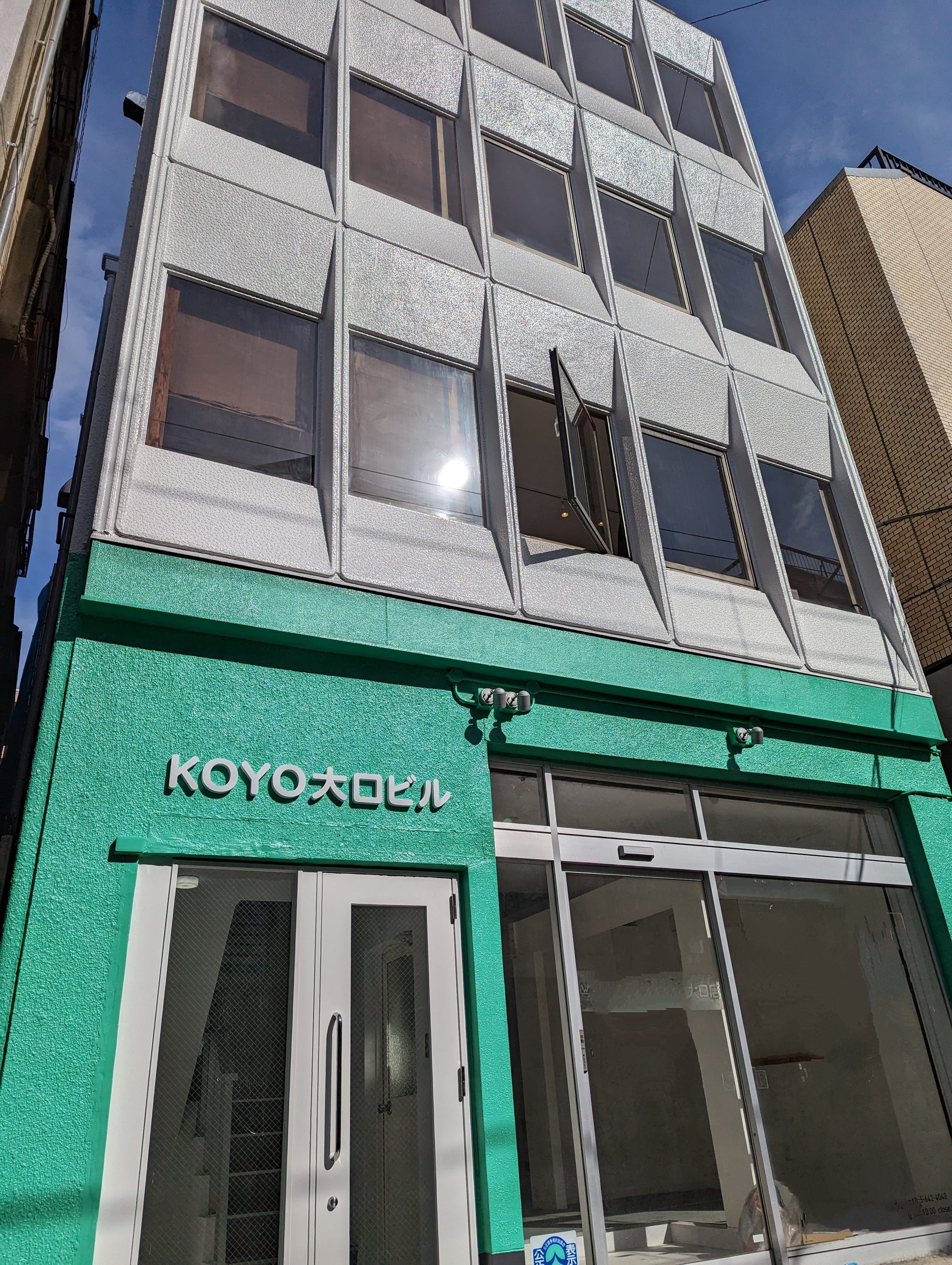 「マインクラフト」で学ぶ！子供向けプログラミングスクール体験会開催中。全国22教室展開中の株式会社エドモンド。論理的思考力を養いたい方必見！参加者募集中。