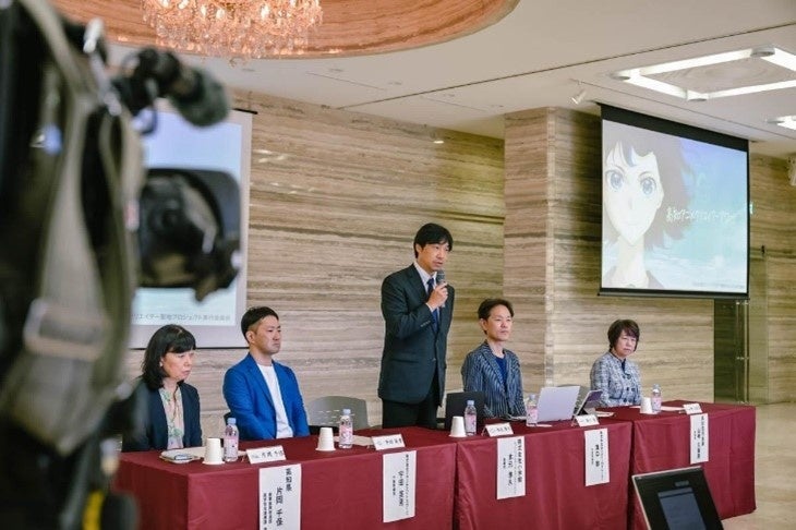 「プロジェクトに参加させていただくことになりました。新しい作品を世に出すことに協力させていただきたい」と話す小学館ミュージック＆デジタル エンタテイメント取締役、木元準久氏