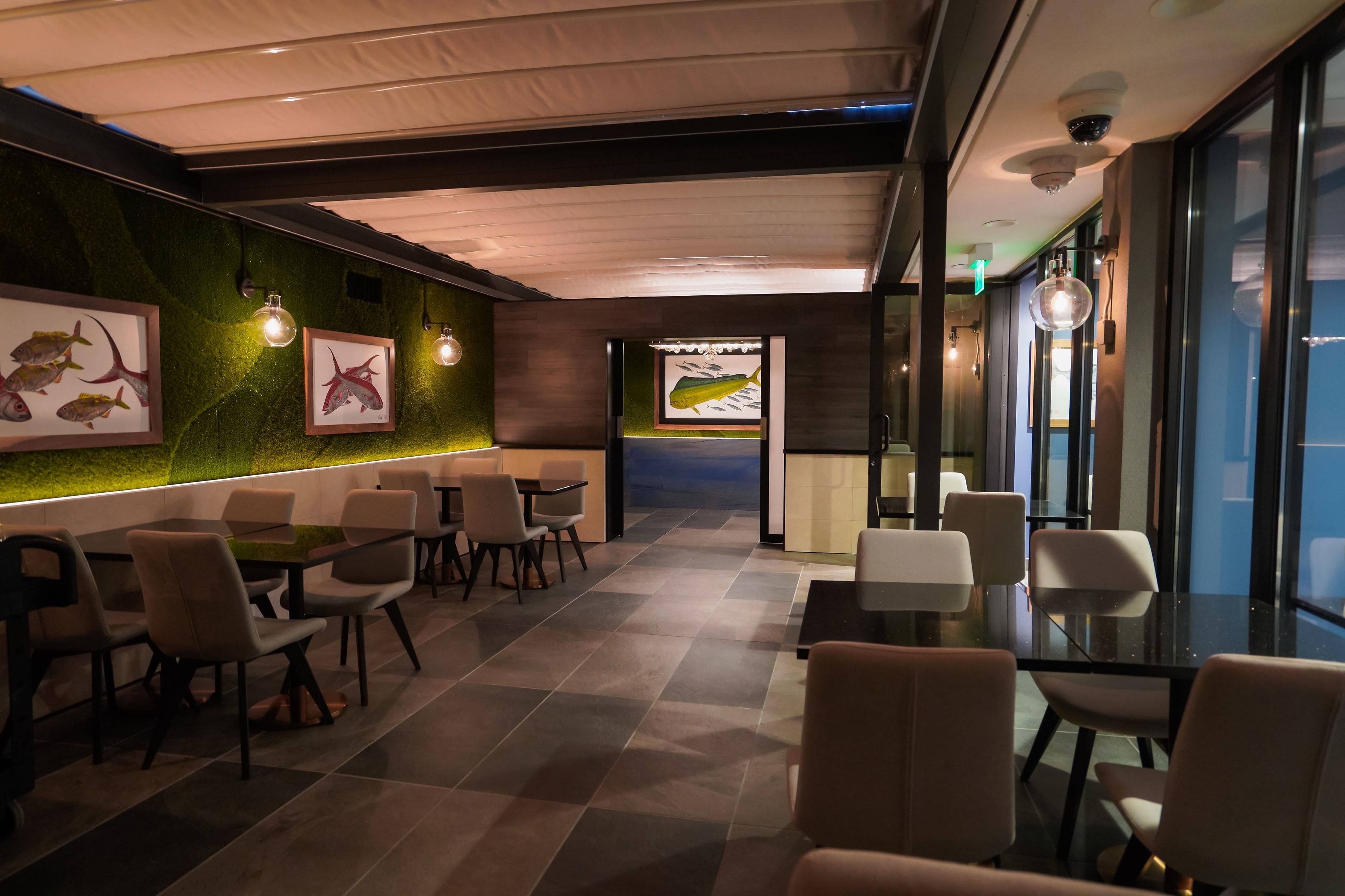 ＜プライベートジェットバス 一例＞