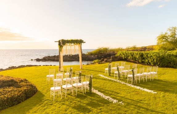 ＜17：00頃の挙式会場＞