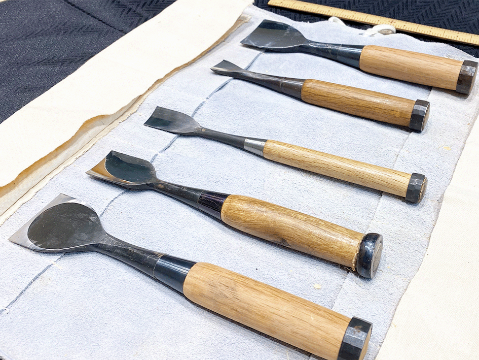 実際に江里仏師が使用された道具