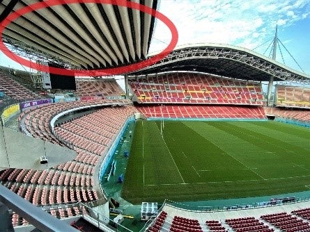 ふるさと納税 愛知県 豊田市 豊田スタジアムの屋根膜から作ったペンケース　ロゴなし（無地） ロゴなし（無地） ふるさと納税 屋根膜、返礼品に変身 豊田スタジアム ／愛知 | 毎日新聞