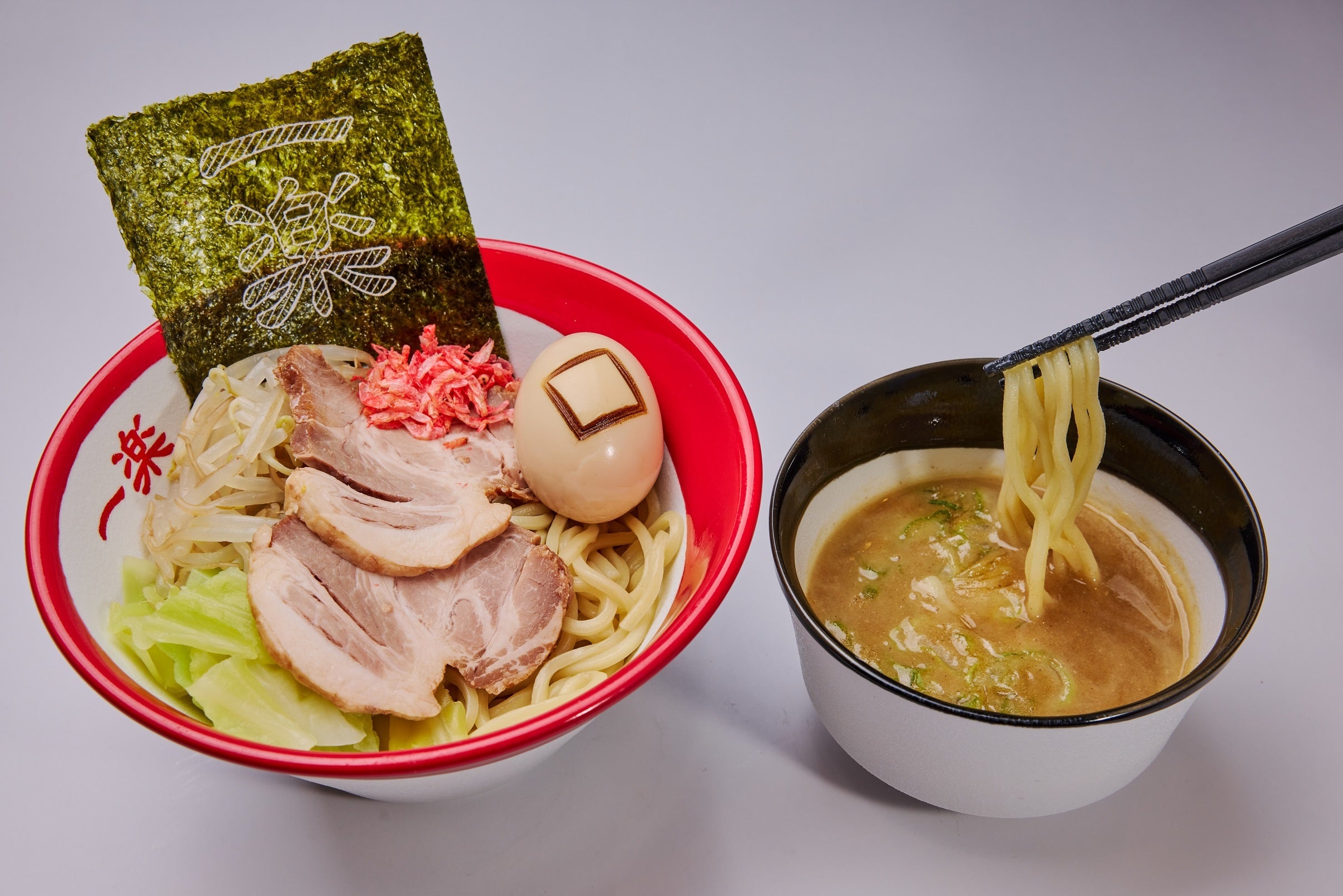 桜エビ香るサクラつけ麺