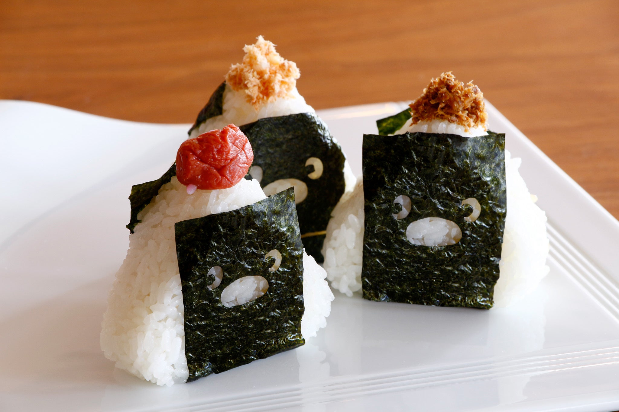 PINGU～山頂deちょこっとおにぎり～（梅・鮭・おかか）各380円