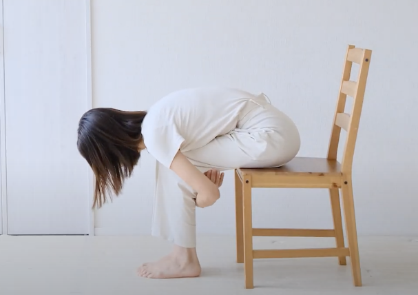 月経ディスクならオートダンプが可能。お腹と下腹部をくっつけて力むと経血が流れる仕組み。