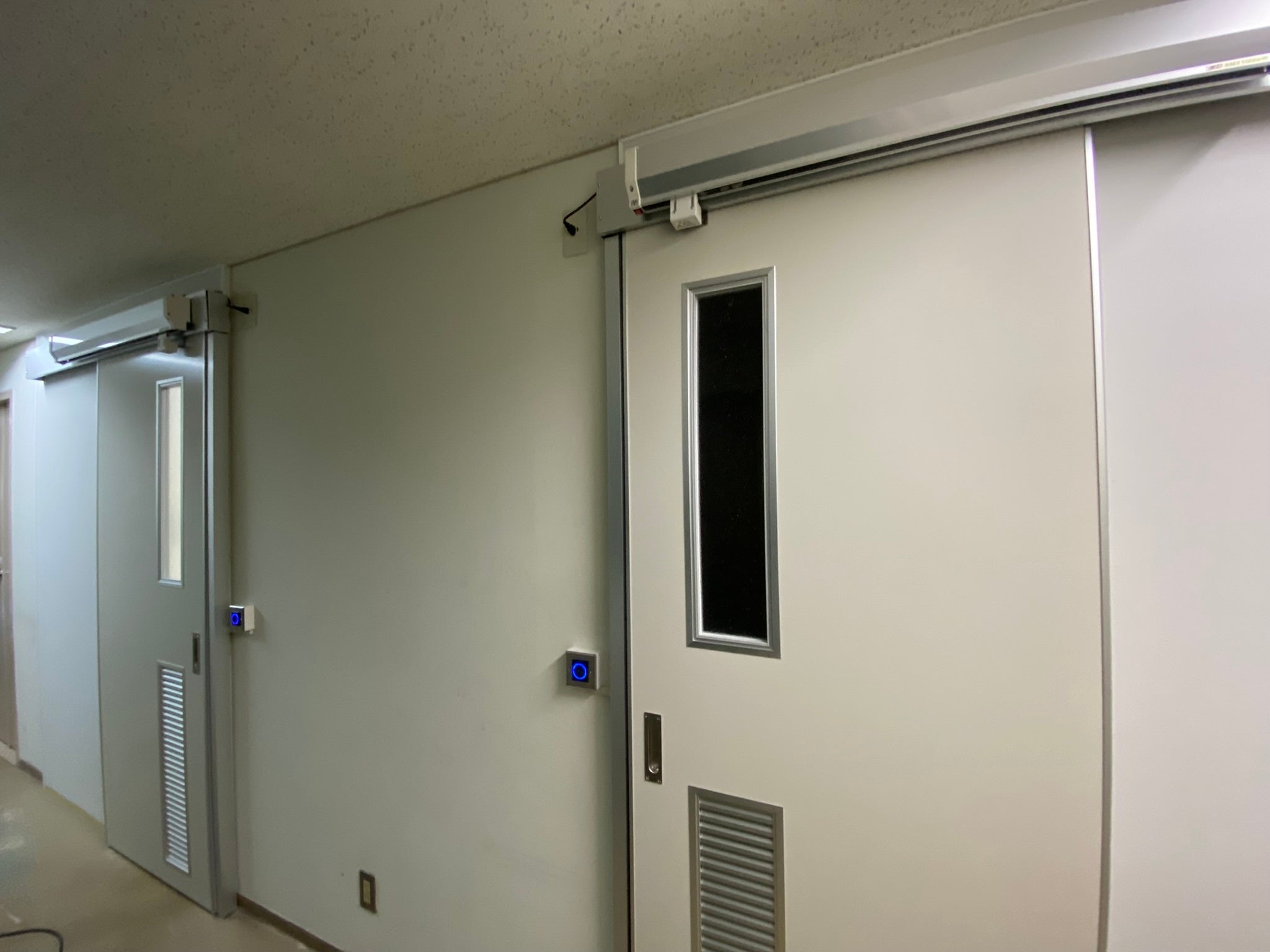 食品工場内トイレ