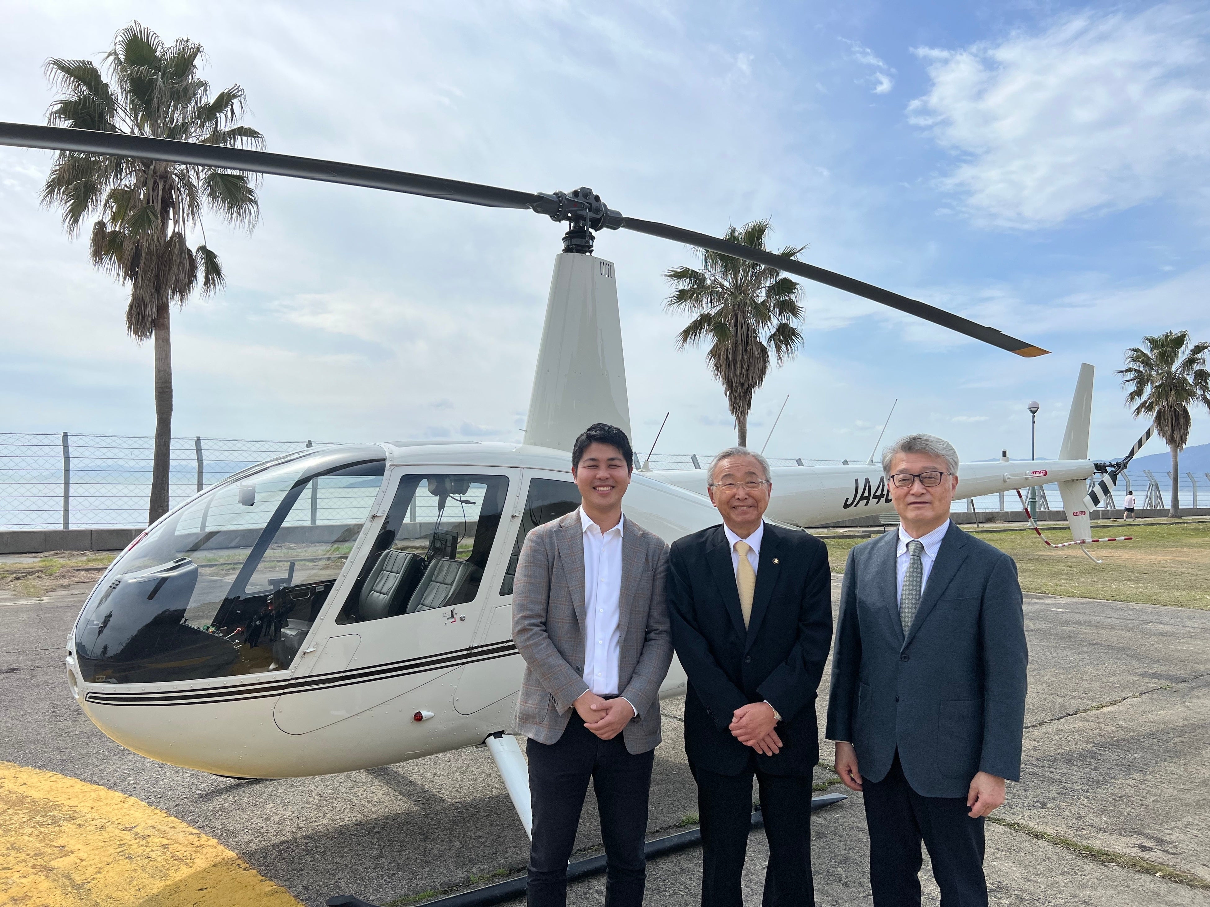 写真左から：Space Aviation株式会社 保田・江田島市長 明岳周作氏・広島国際空港株式会社 代表取締役 中村康浩氏（提供：Space Aviation）