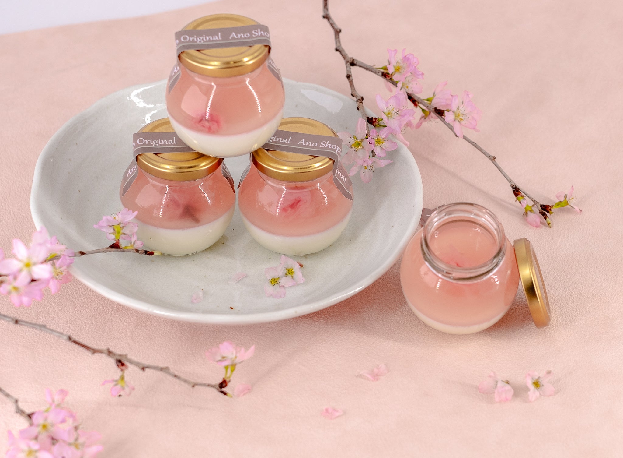 秦野市の老舗米屋が地元の特産品を活かした「さくらプリン」を2023年3