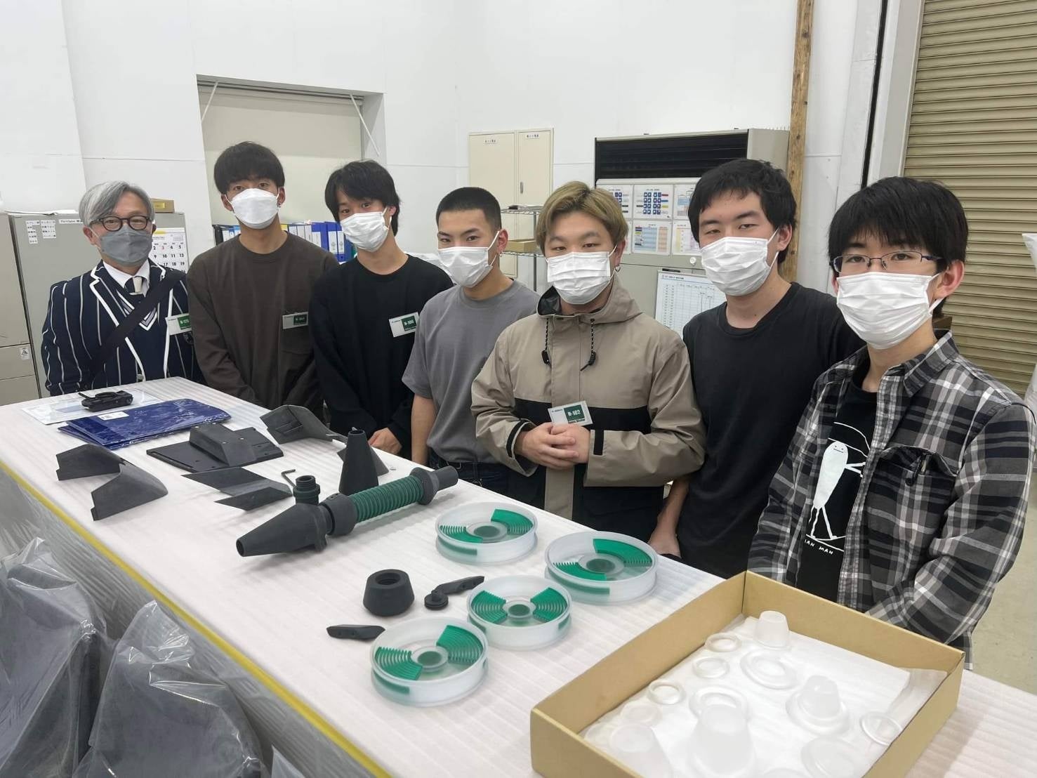 完成したパーツと