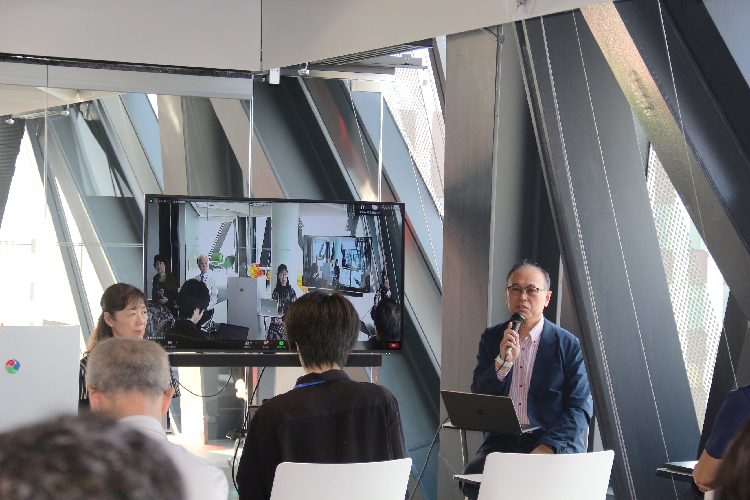 パネル討論 「オンライン大学において生成AIをどう活用するか？」