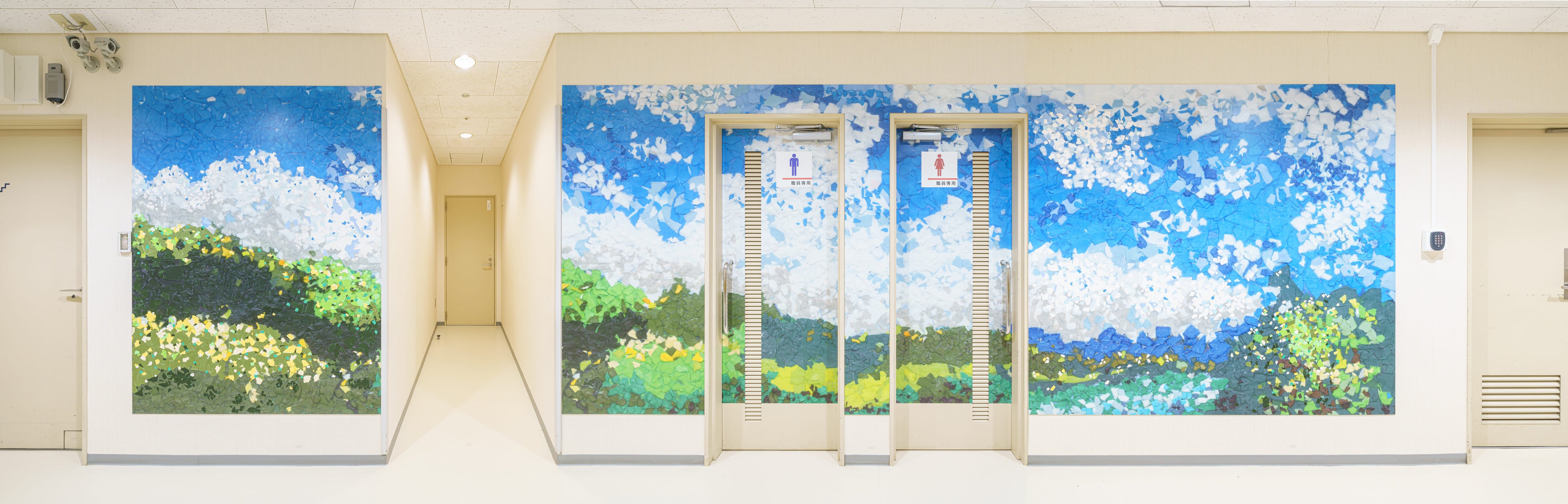 夏　清流のせせらぎと入道雲