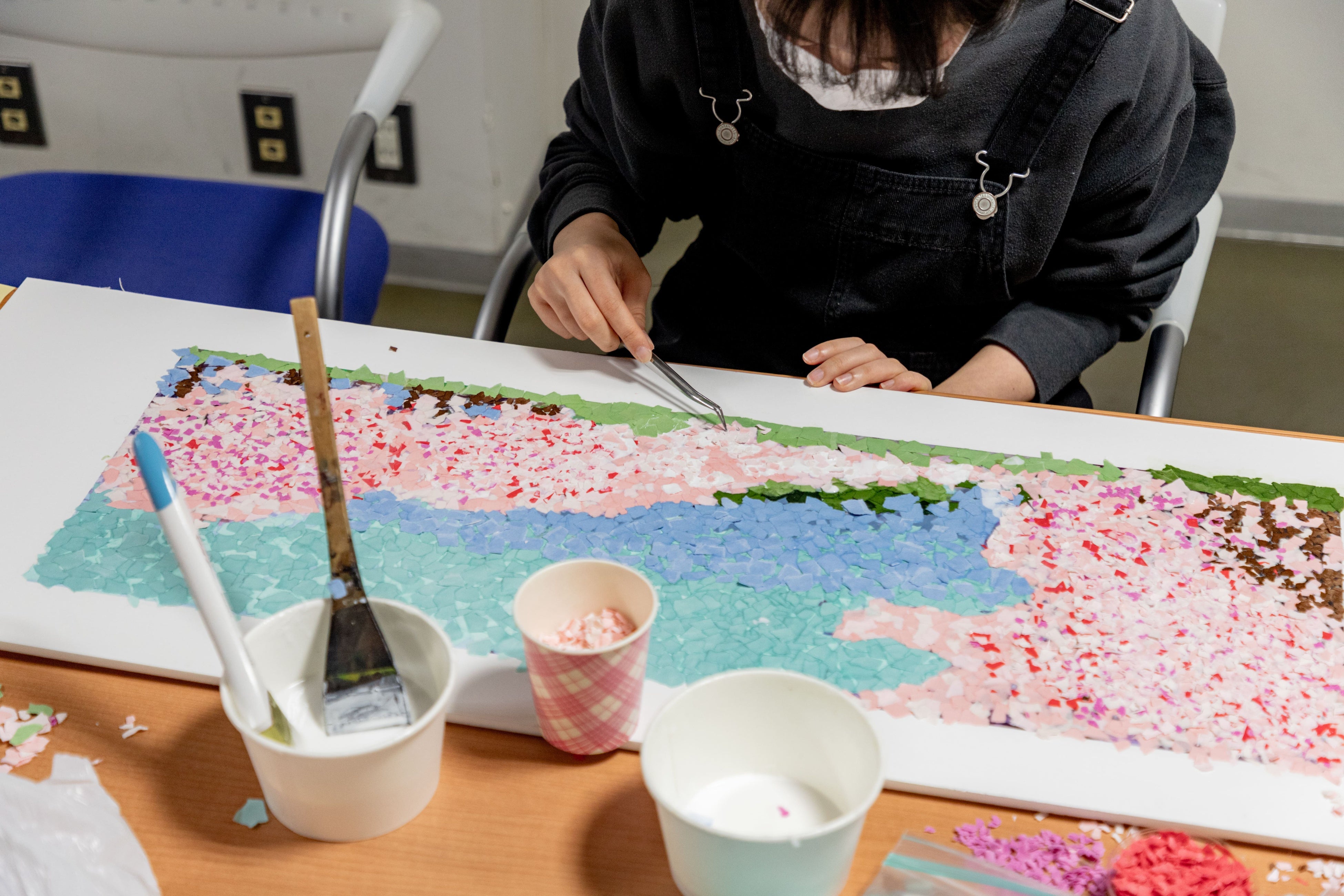 八王子の鮮やかな四季を「ちぎり絵」で表現（2023年1月）