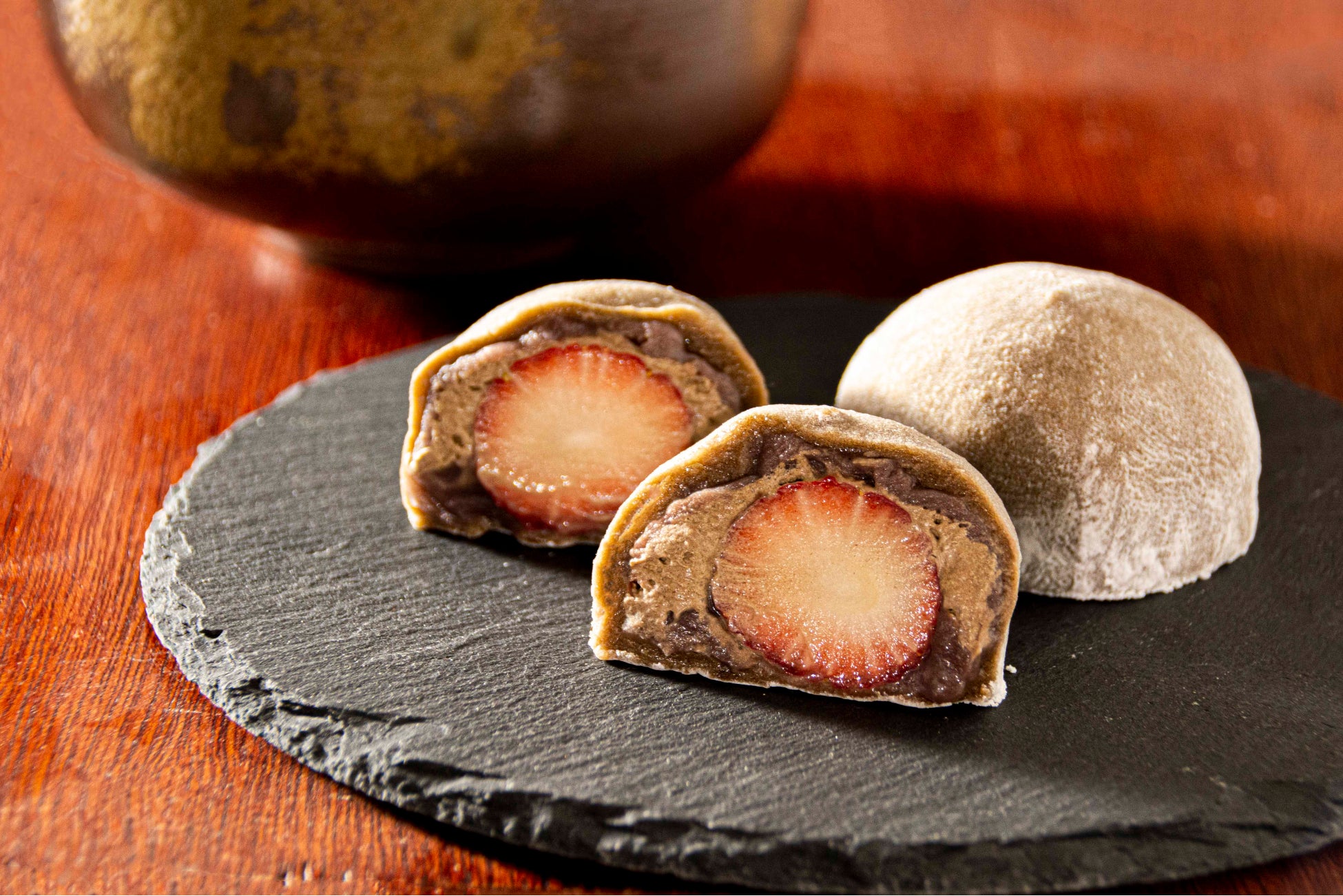 ほうじ茶苺大福