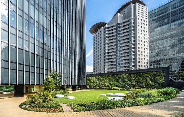 9階　屋上庭園¹⁾