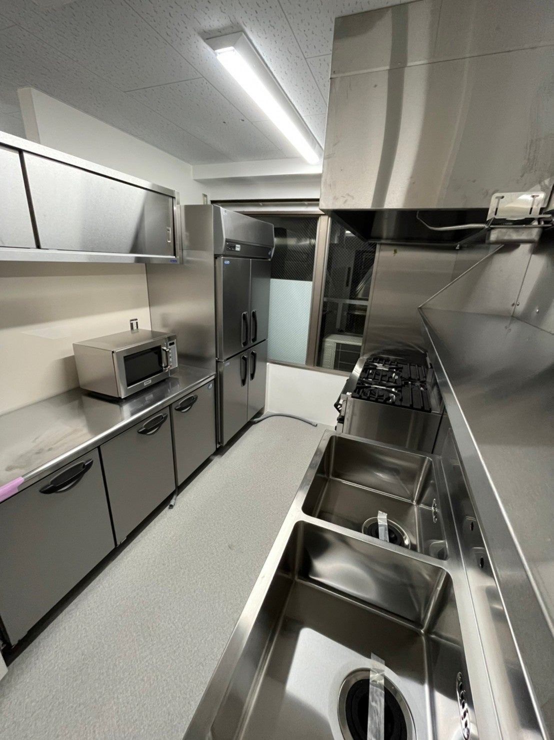 ゴーストレストラン　施設内