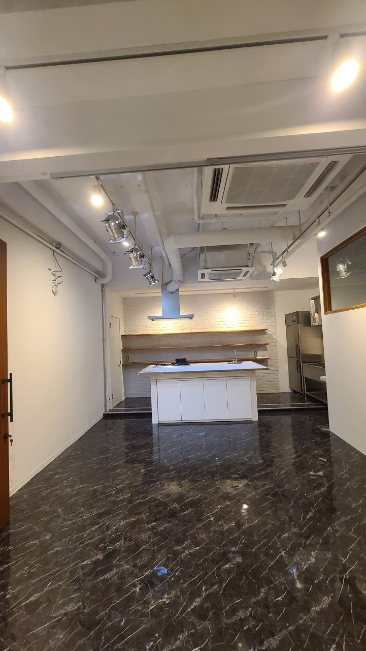 地下1階　スタジオキッチン