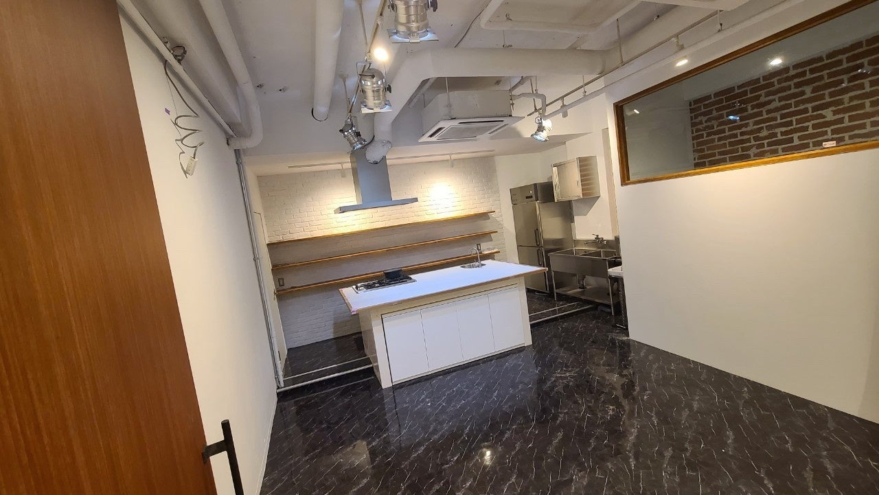 地下１階スタジオキッチン