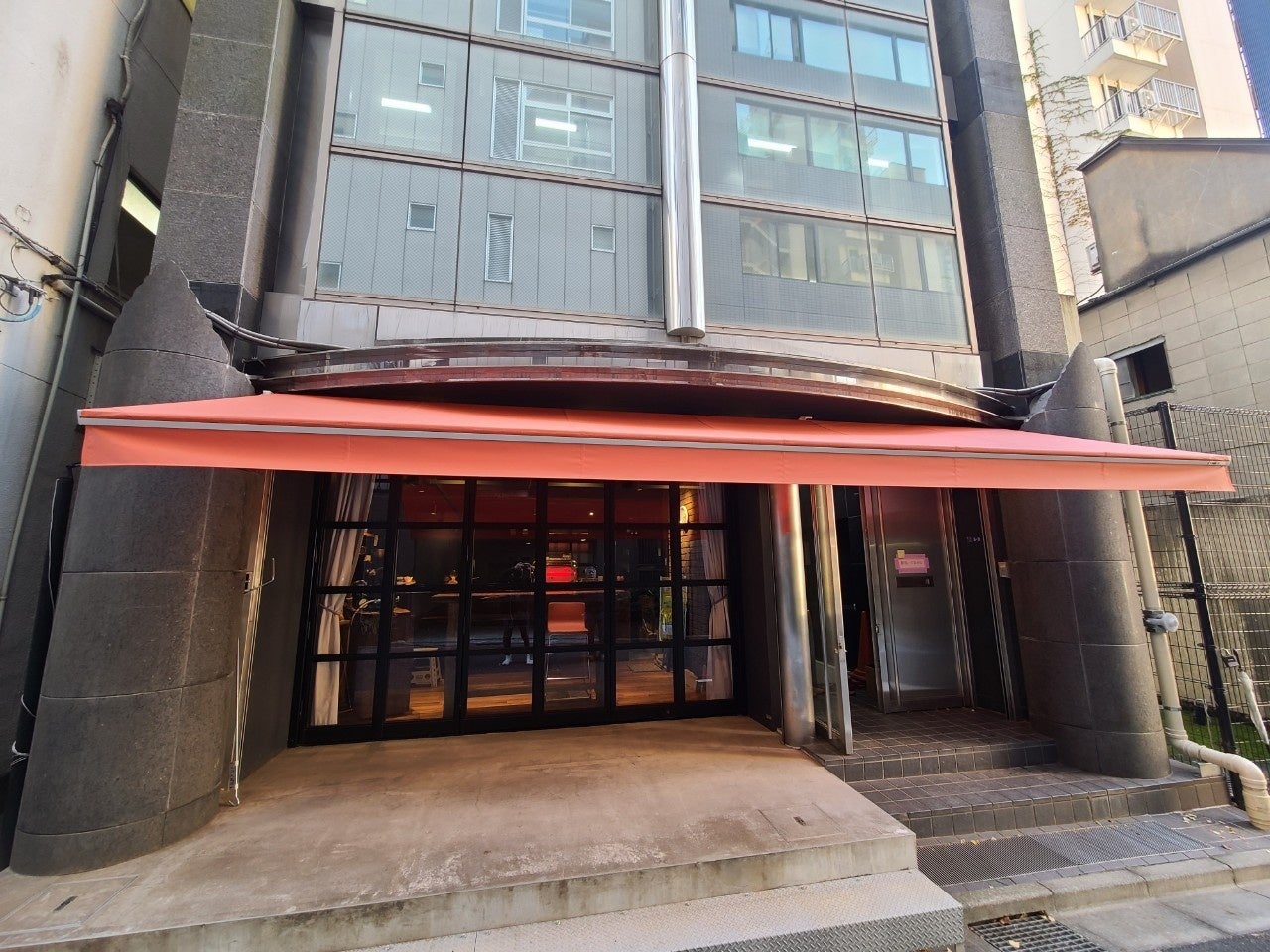 パーシモンズキッチンアンドデリ　外観