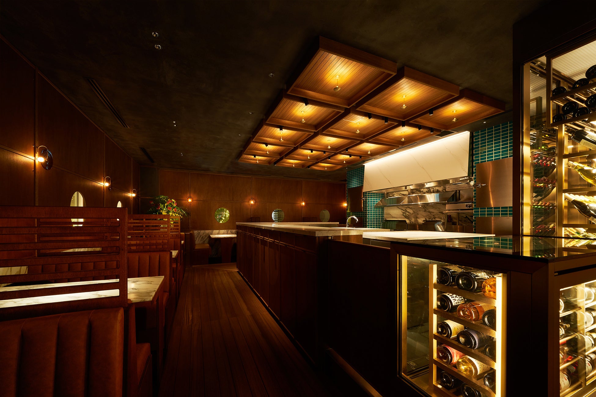 2F『DEK DINING』夜イメージ