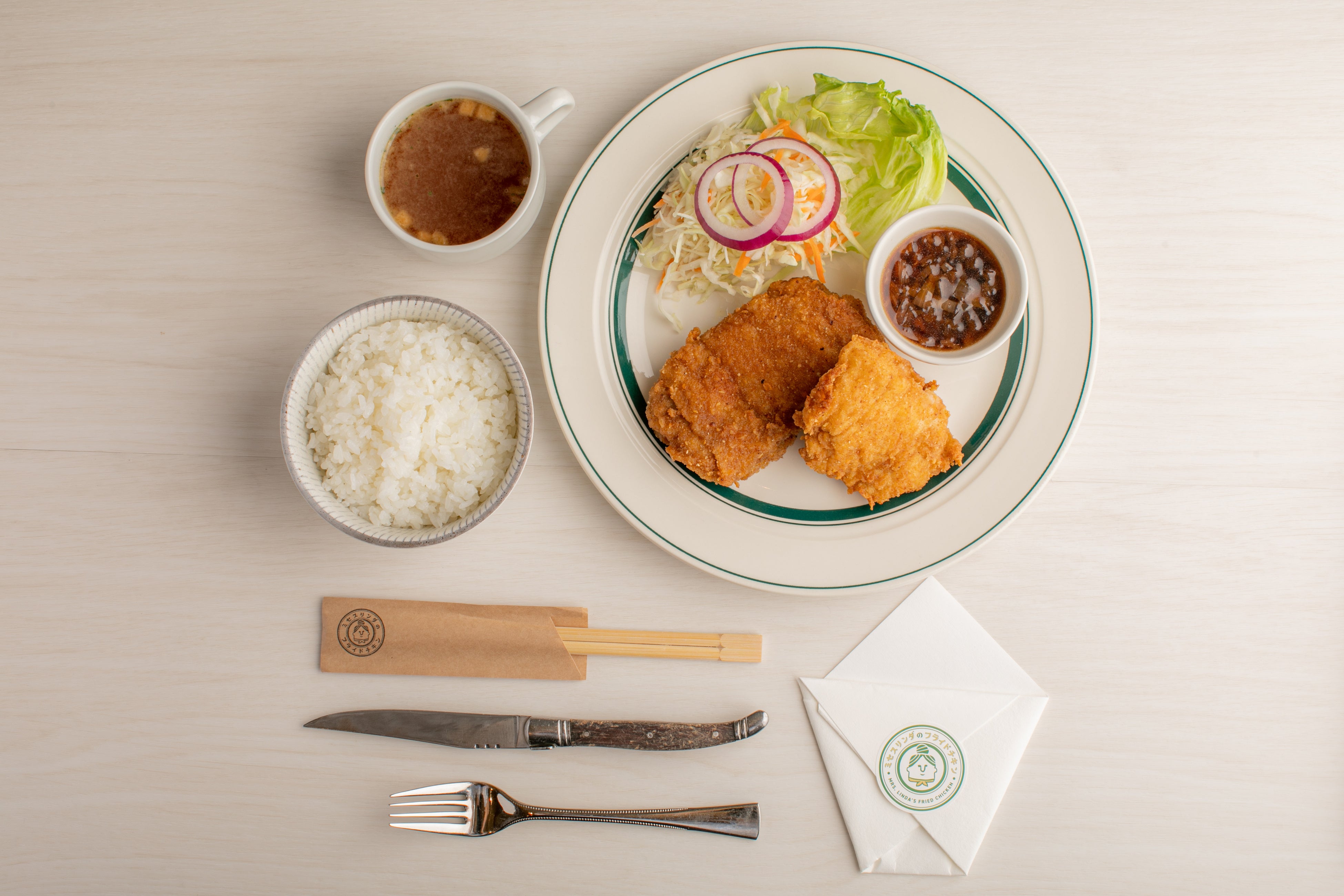 ごはん派には定食も！