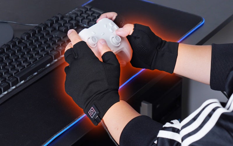ゲーマー専用！指が出せるヒーター手袋「ゲーミングてぽっか」