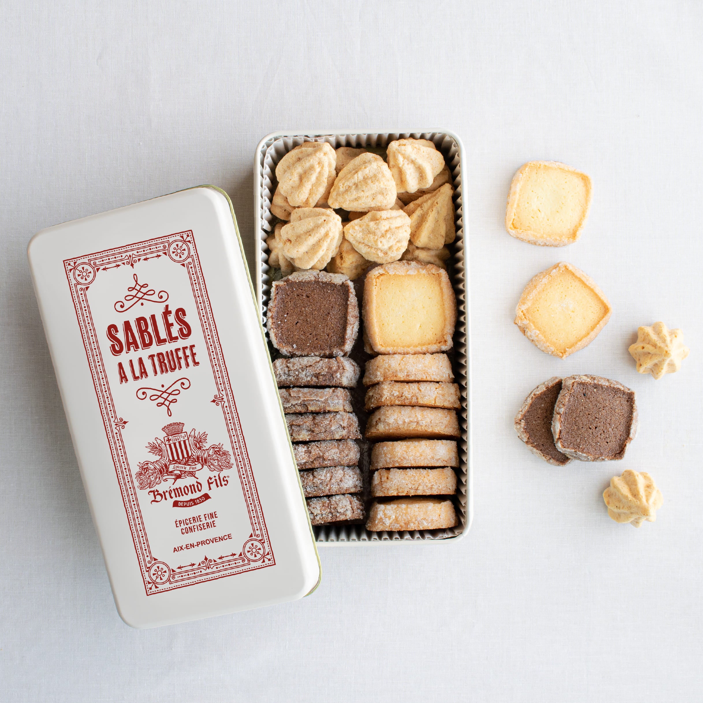 贅沢白黒トリュフのサブレ＆メレンゲ（赤）