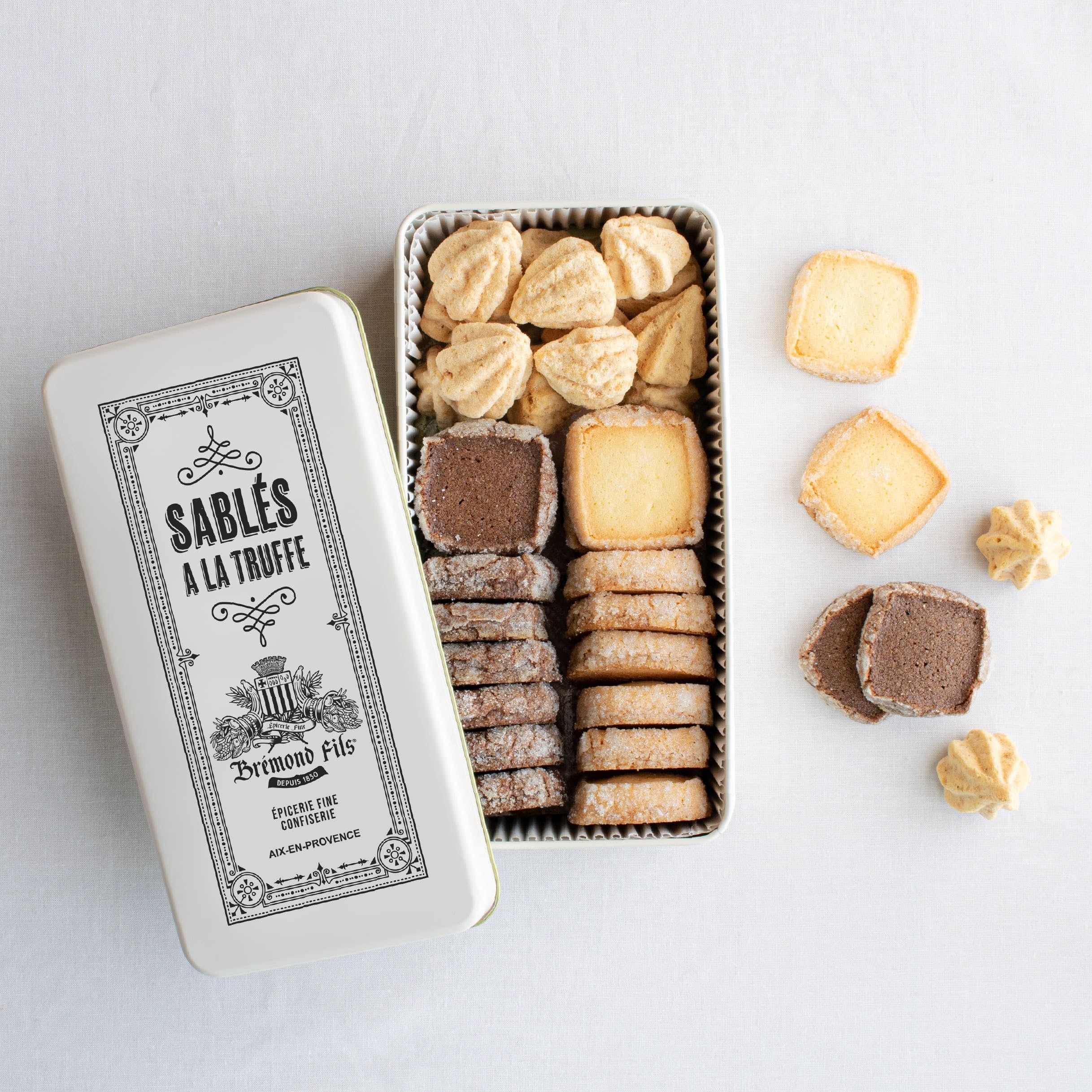 贅沢白黒トリュフのサブレ＆メレンゲ（黒）