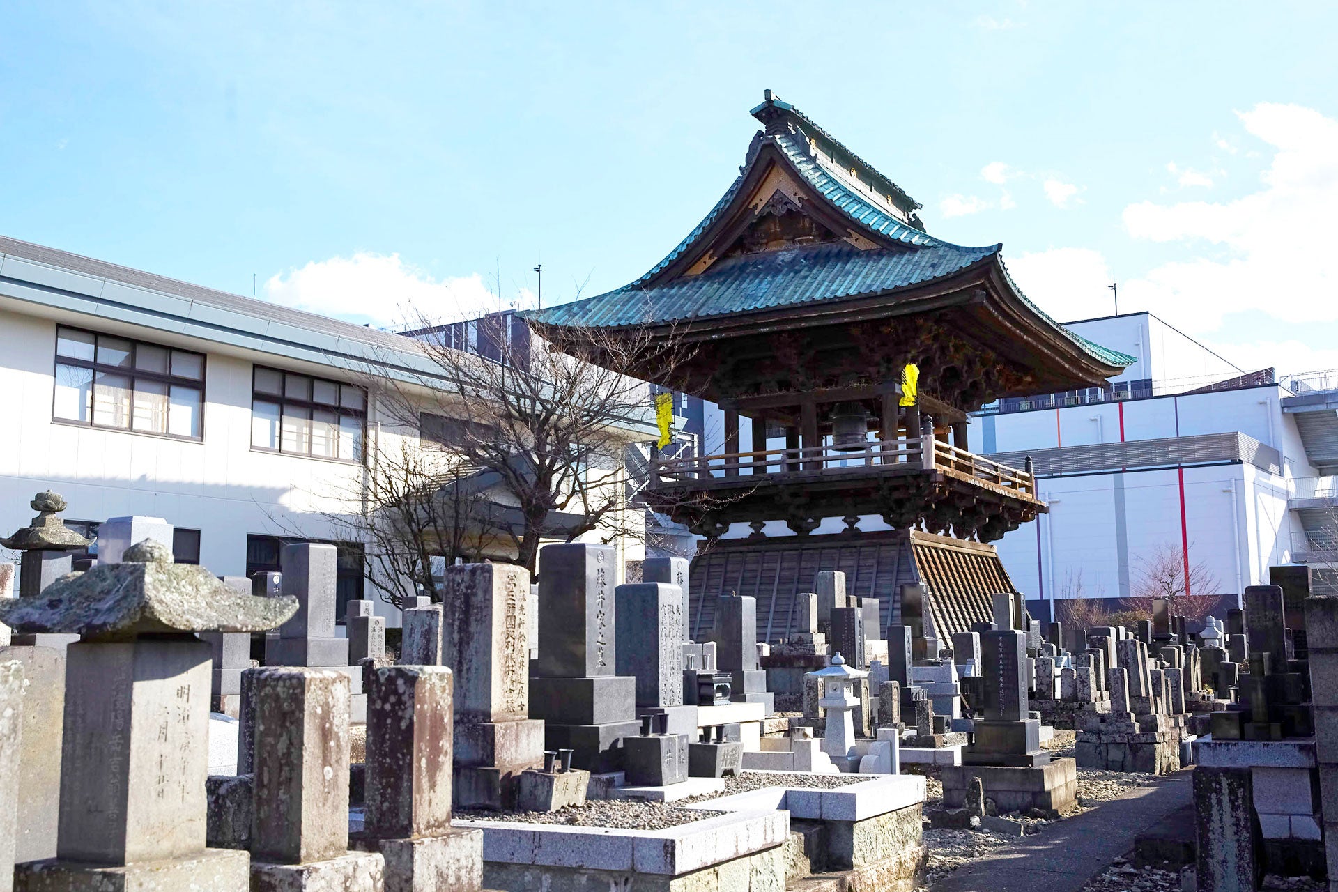 （第1回）旧念来寺鐘楼 × 山内祥太 ©︎Kazumi Kiuchi