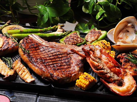写真：STEAK＆LOBSTER BBQプレミアムコース
