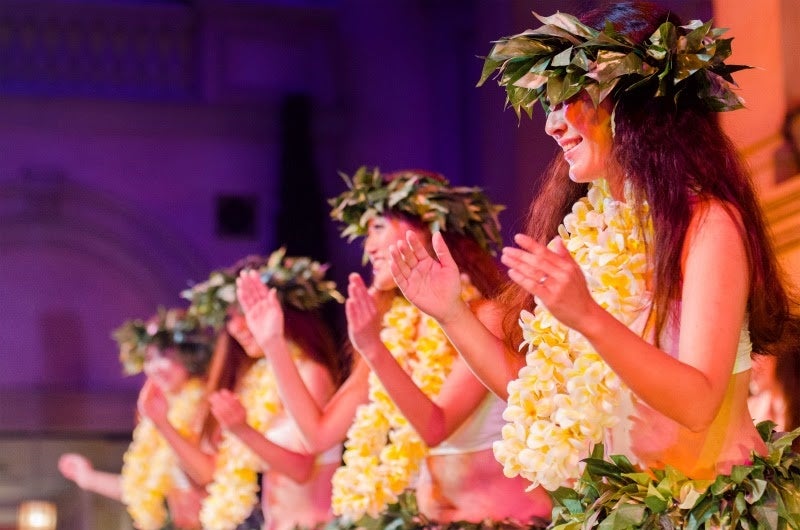 写真：フラダンスショーイメージ