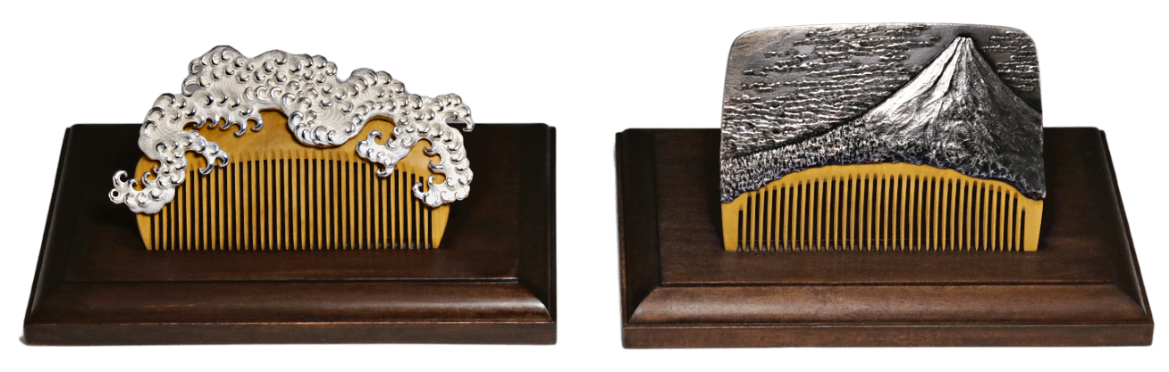 　　　　　　　　　　　　　波　　　　　　　　　　　　　　　　　　　　　　　　　　　赤富士