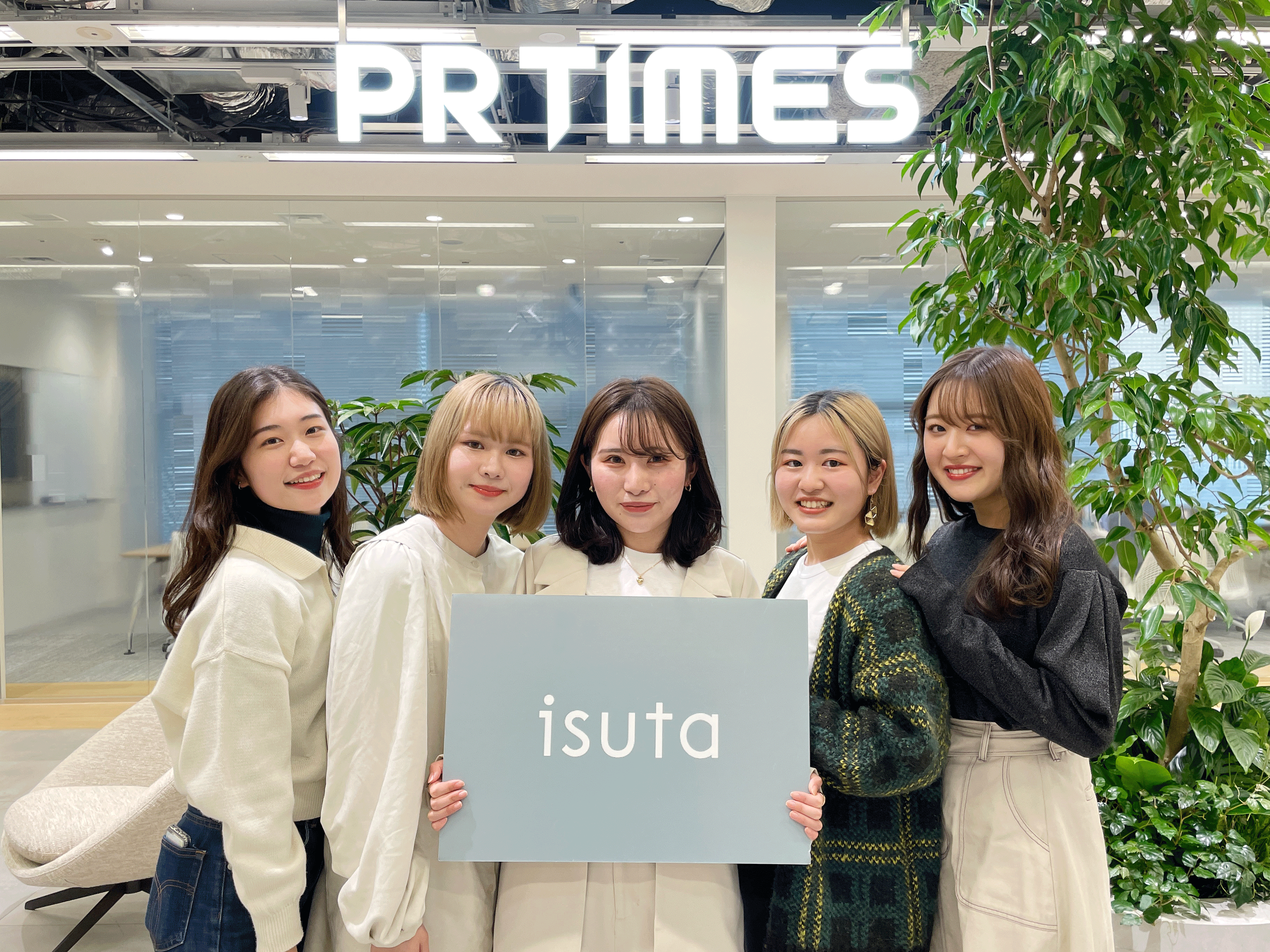 左から堀江芙生、大岩真実、工藤静恵、佐藤栞奈、山縣瑶