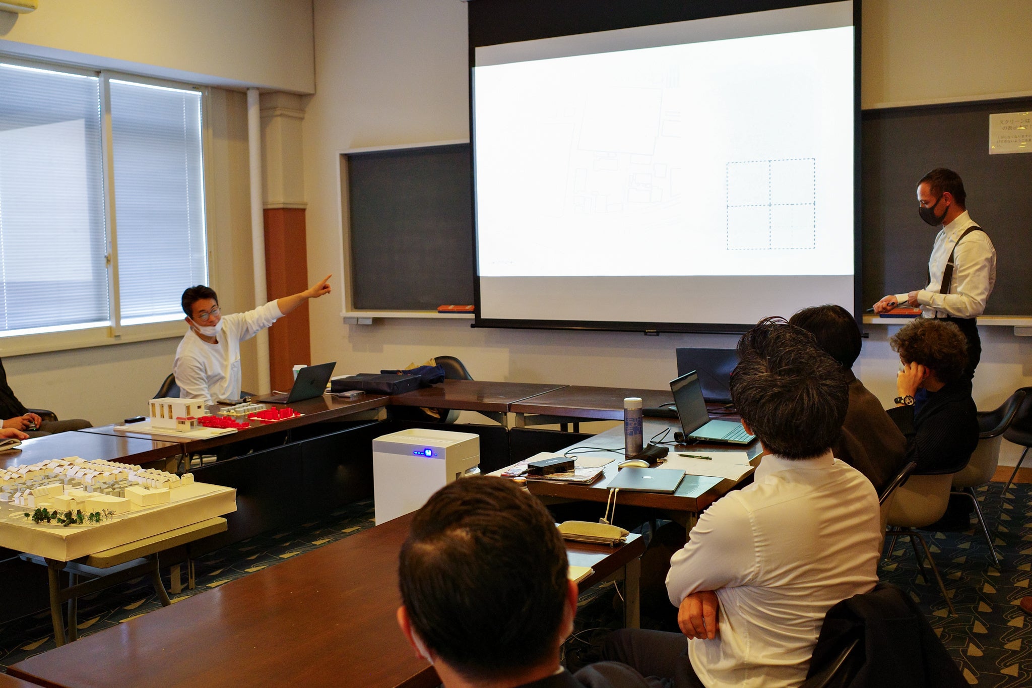大学院生3人によるプレゼンテーション