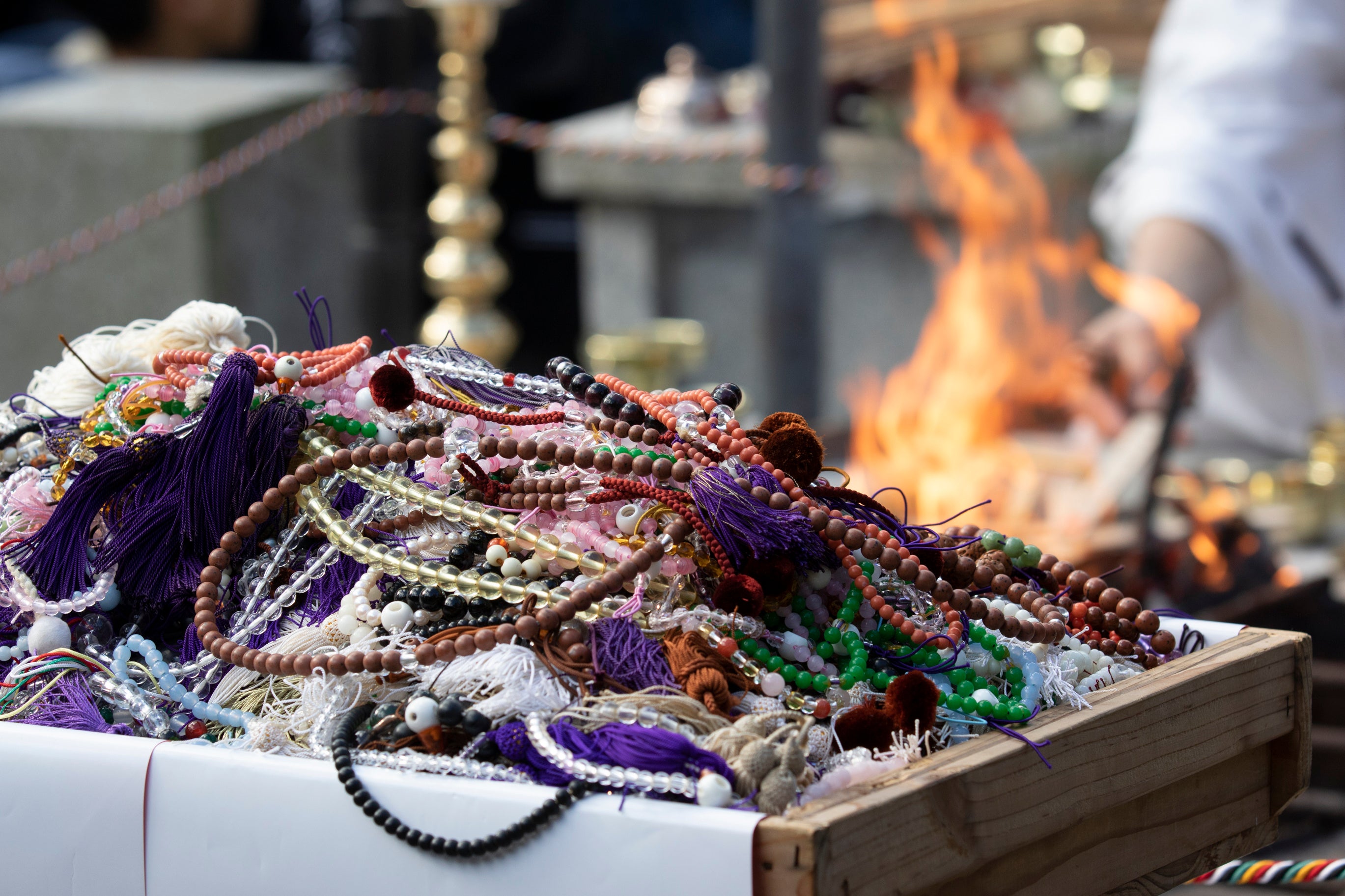 供養される数珠