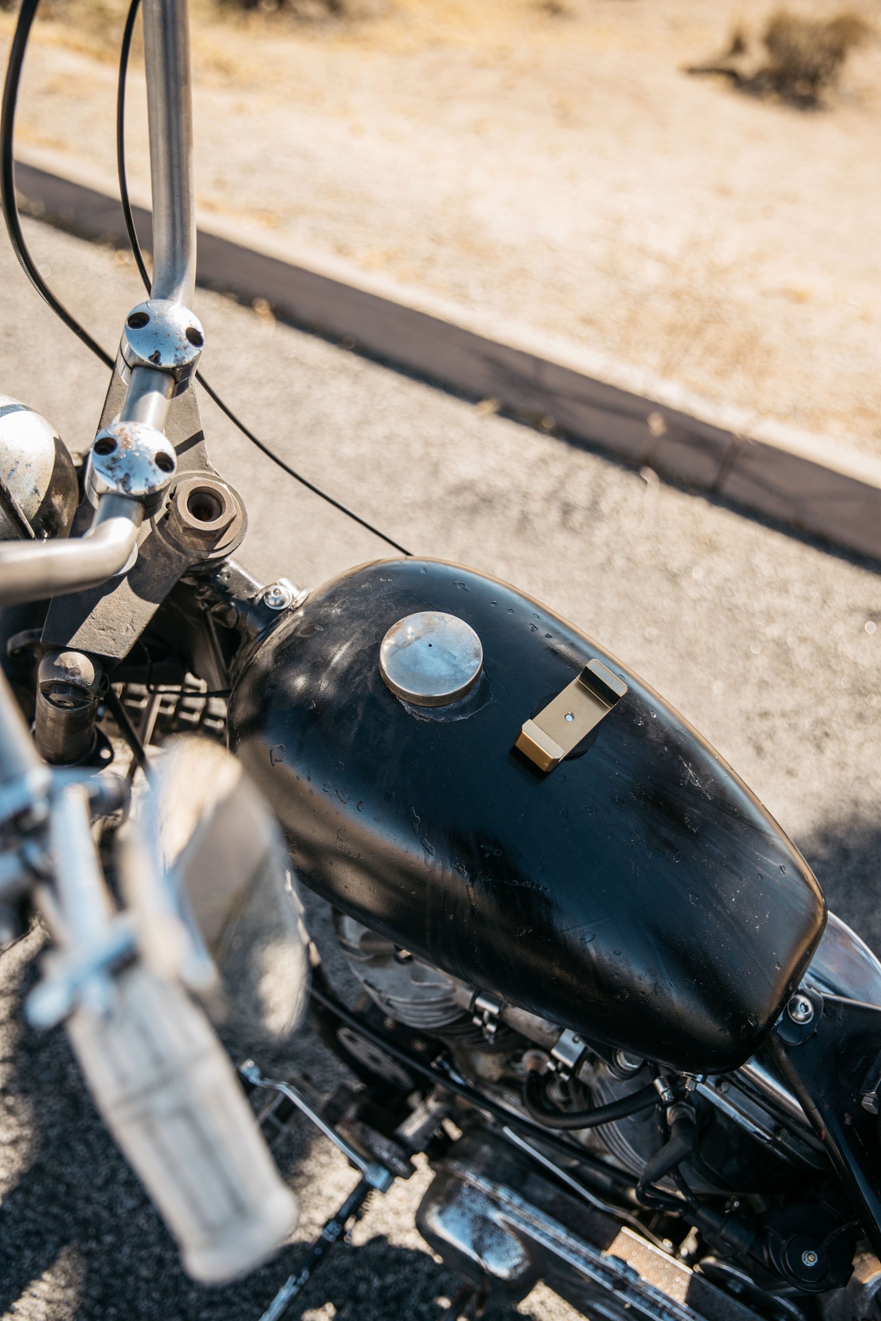 大人気バイク用スマホホルダー『FREAKMOUNT』新色発売