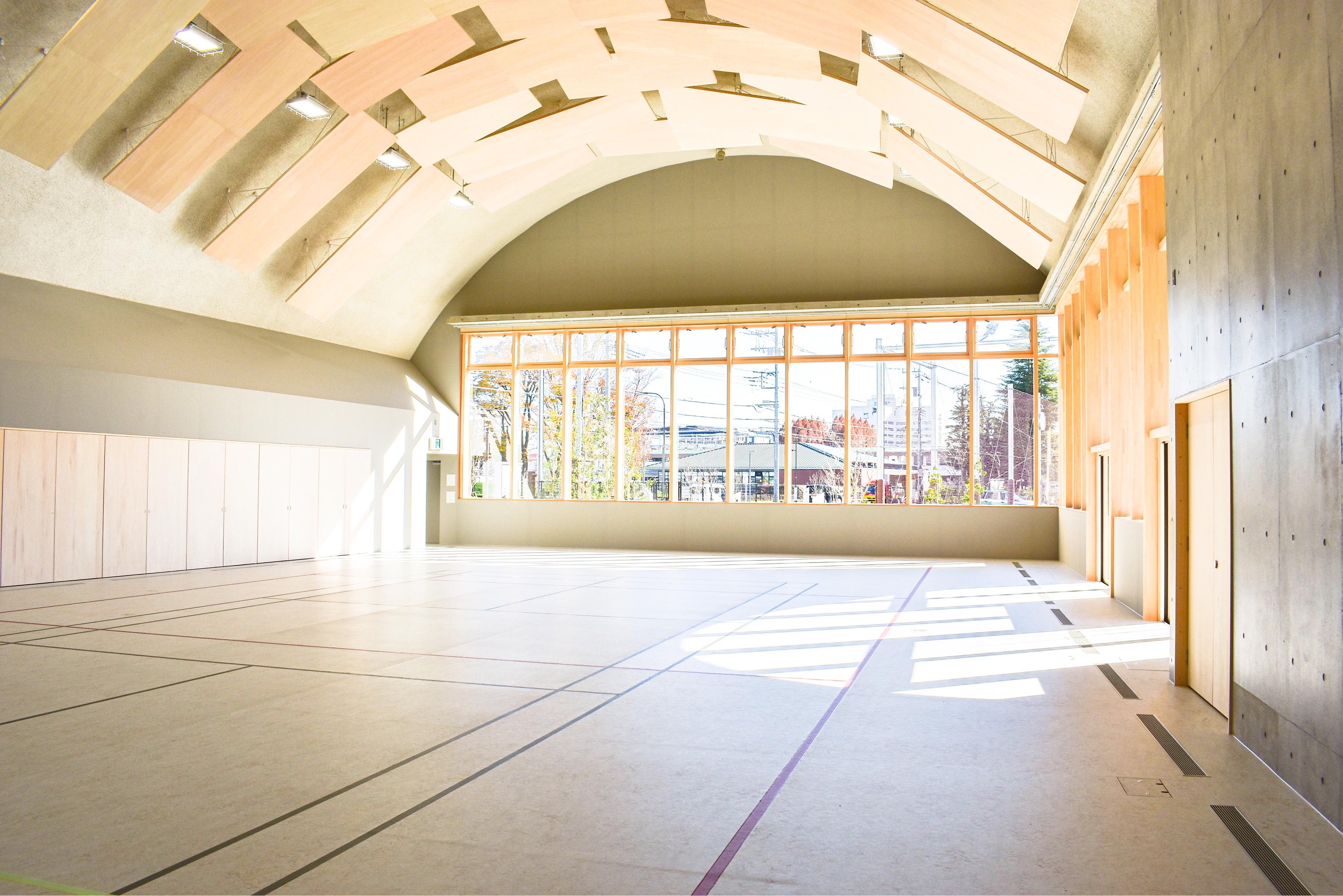 【スポーツやコンサートに利用できるホール】