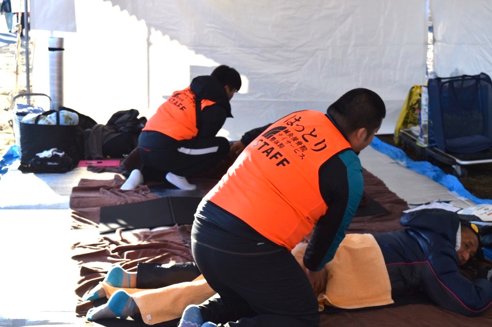 大会中に救護している写真