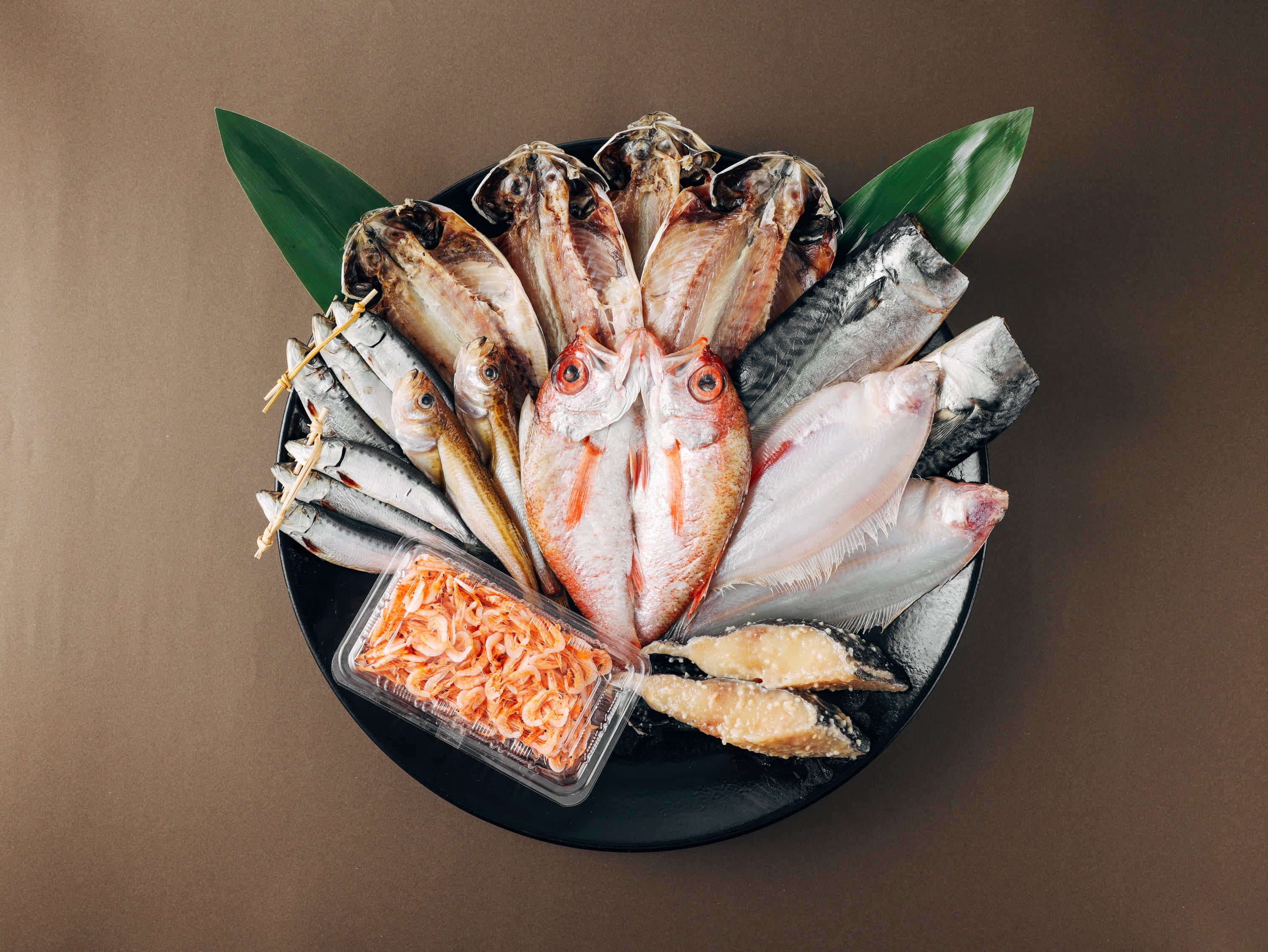 「特撰 つきぢ尾粂 ひもの詰合せ 松」10,800円（税込）