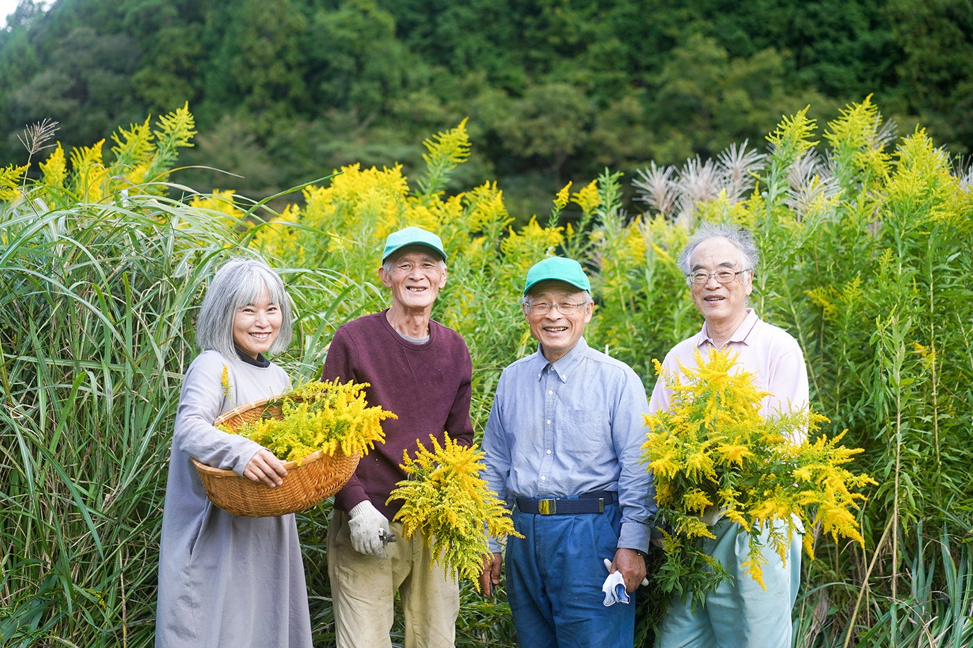 刈り取りにご協力いただいている「大田市林友会」の方と